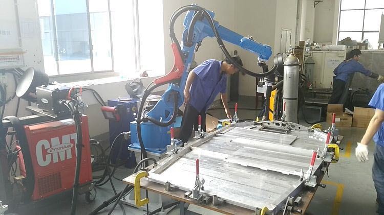 RJR605 Small 6 Axis Robot application RJR605 Small 6 Axis Robot application